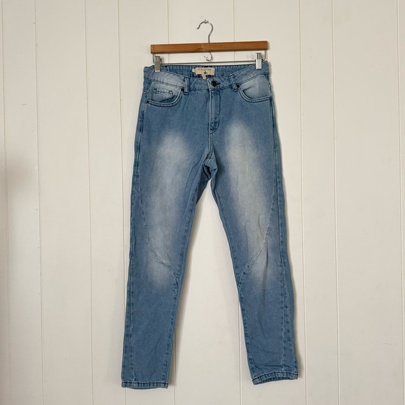 Cotélac French Braid Mom Jeans Size 1 US 8 Light Blue Wash - Picture 2 of 8